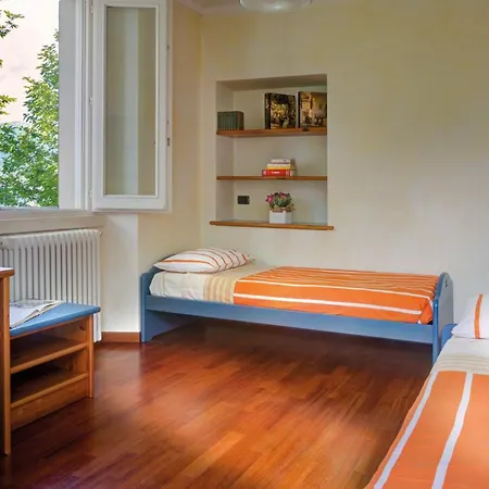 Villa Bellagio Sleeps 8 Wifi Lezzeno