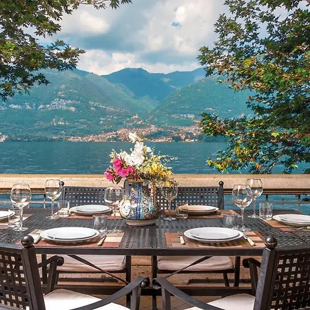Villa Bellagio Sleeps 8 Wifi